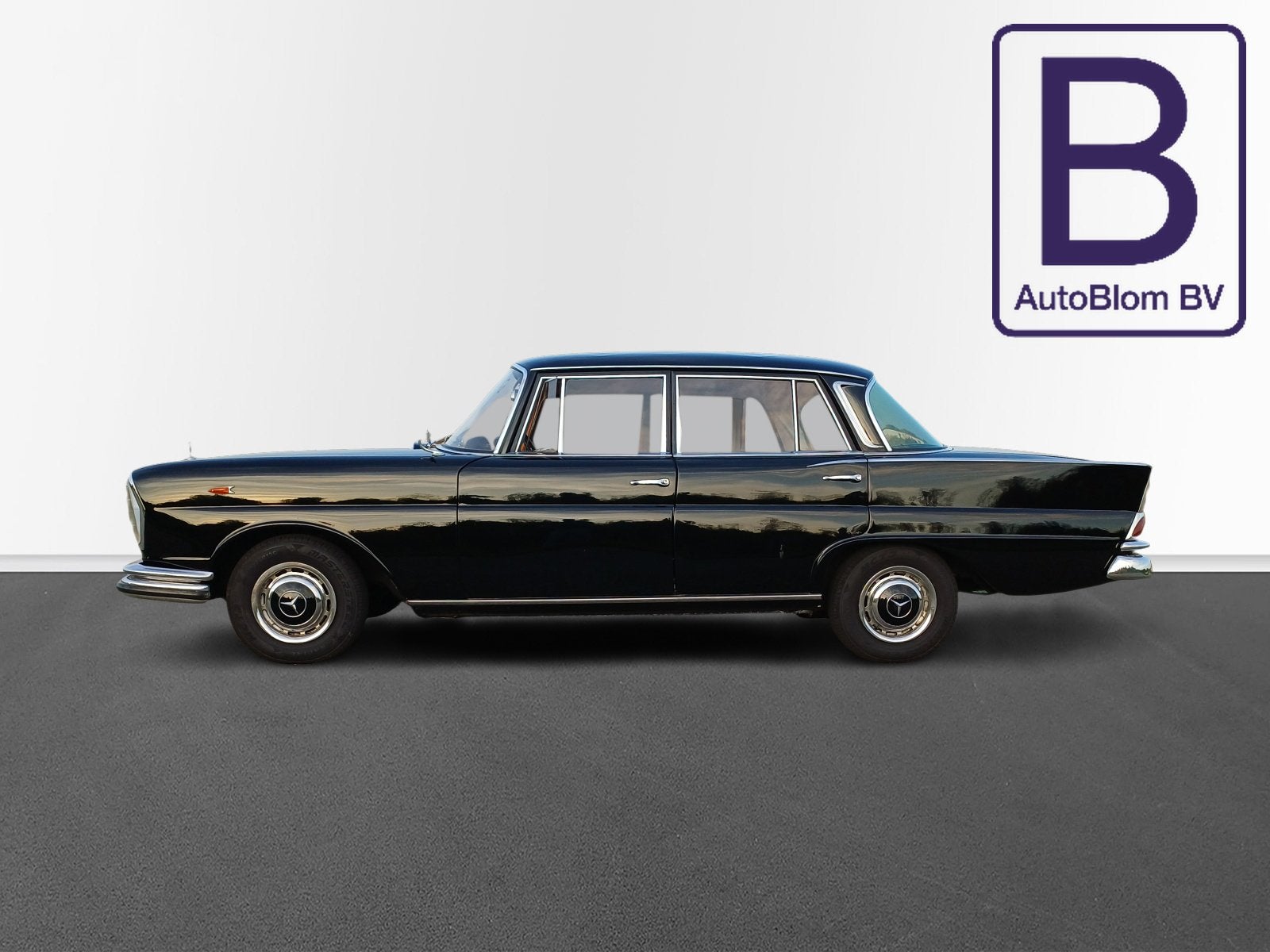 Mercedes-Benz 200-serie 220 S W111 "Heckflosse" / Opknapper, foto 8