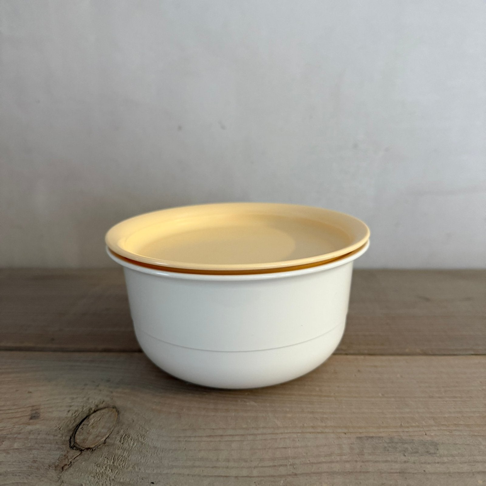 Gebruikt! Tupperware kommetje bakje schaaltje 450 ml, Ophalen of Verzenden, Zo goed als nieuw, Schaal