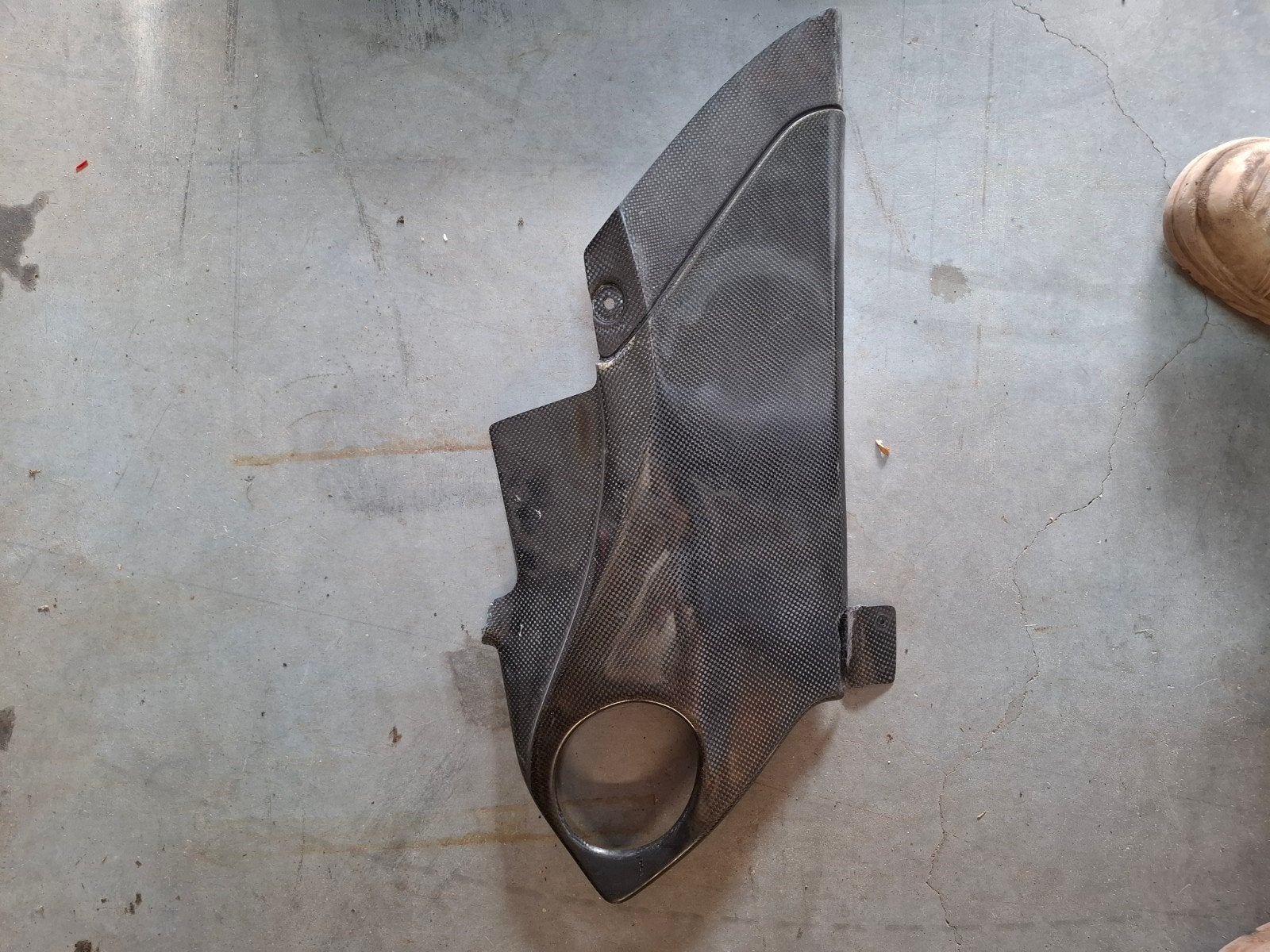 Gezocht: Carbon onderkuip Taylormade CBR1000RR uitlaat, Ophalen of Verzenden