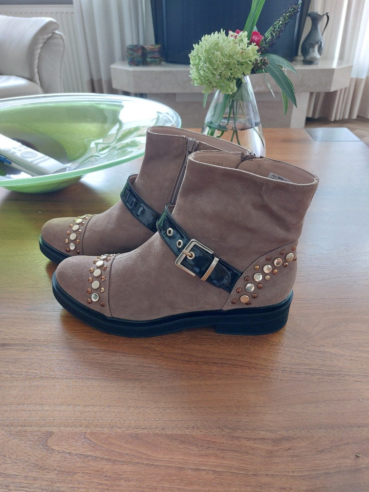 laarsjes maat 39, Kleding | Dames, Beige, Lage of Enkellaarzen, Nieuw, Ophalen of Verzenden