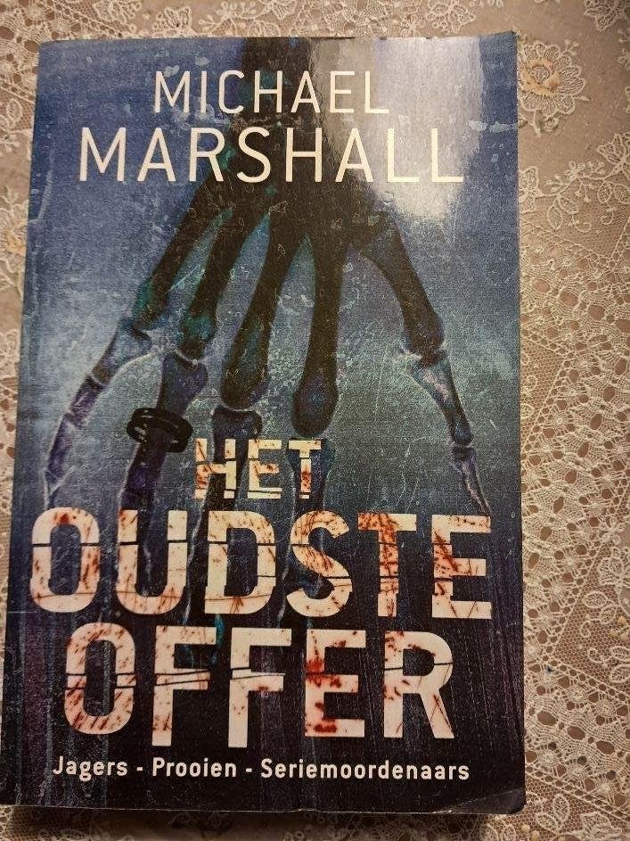 Het oudste offer - Michael Marshall, Ophalen of Verzenden, Nieuw, Amerika