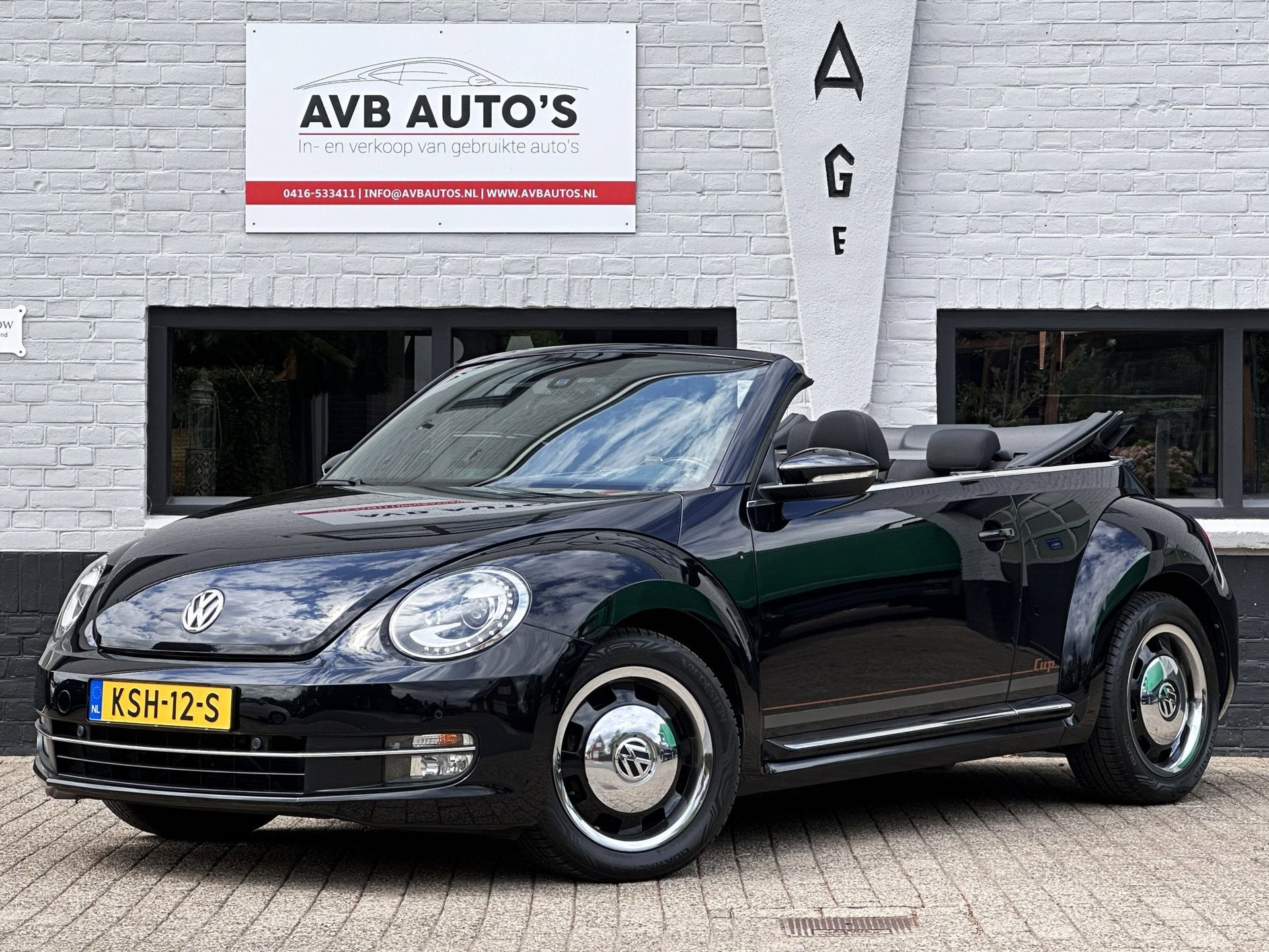 Volkswagen Beetle Cabriolet 1.2 TSI Cup Clima PDC Navi Cruis, Voorwielaandrijving, Dealer onderhouden, Stof, Gebruikt