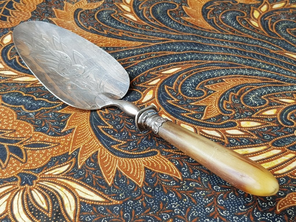 Mooie antieke Engelse schep van been en silverplate 29,8 cm., Antiek en Kunst, Antiek | Bestek, Ophalen of Verzenden