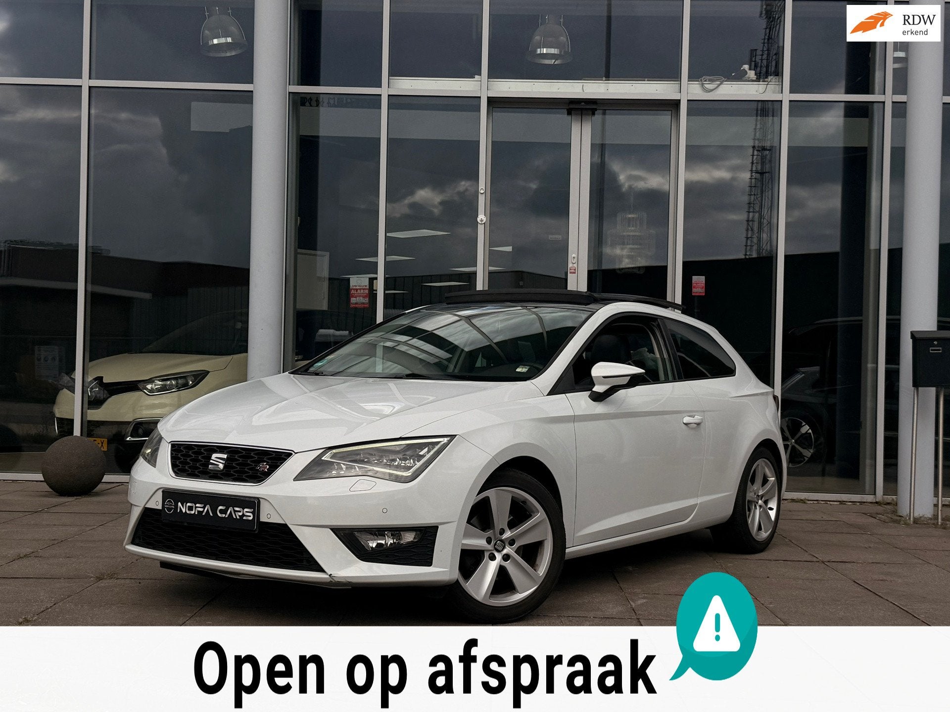 SEAT Leon 1.4 TSI FR|Pano|stoelvewarm|LED|PDC, Auto's, Voorwielaandrijving, Gebruikt, 4 cilinders, Met garantie (alle)