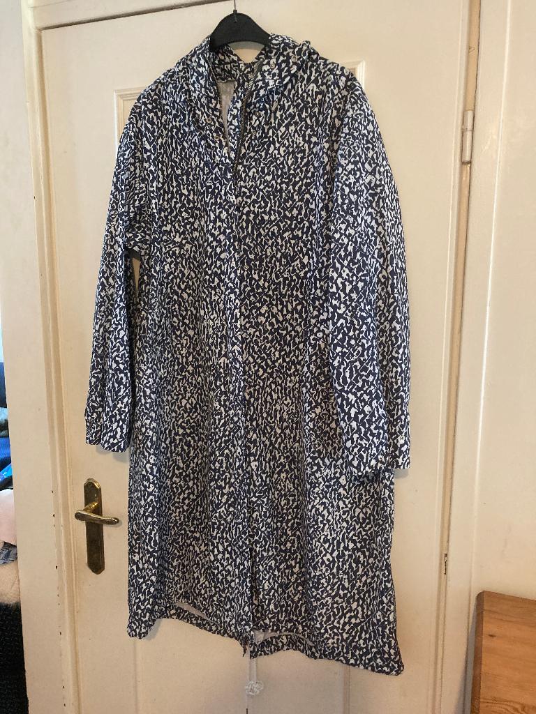 Aparte wijde zwarte witte dunne jas van Marimekko, maat XL, Marimekko, Verzenden, Zwart, Nieuw