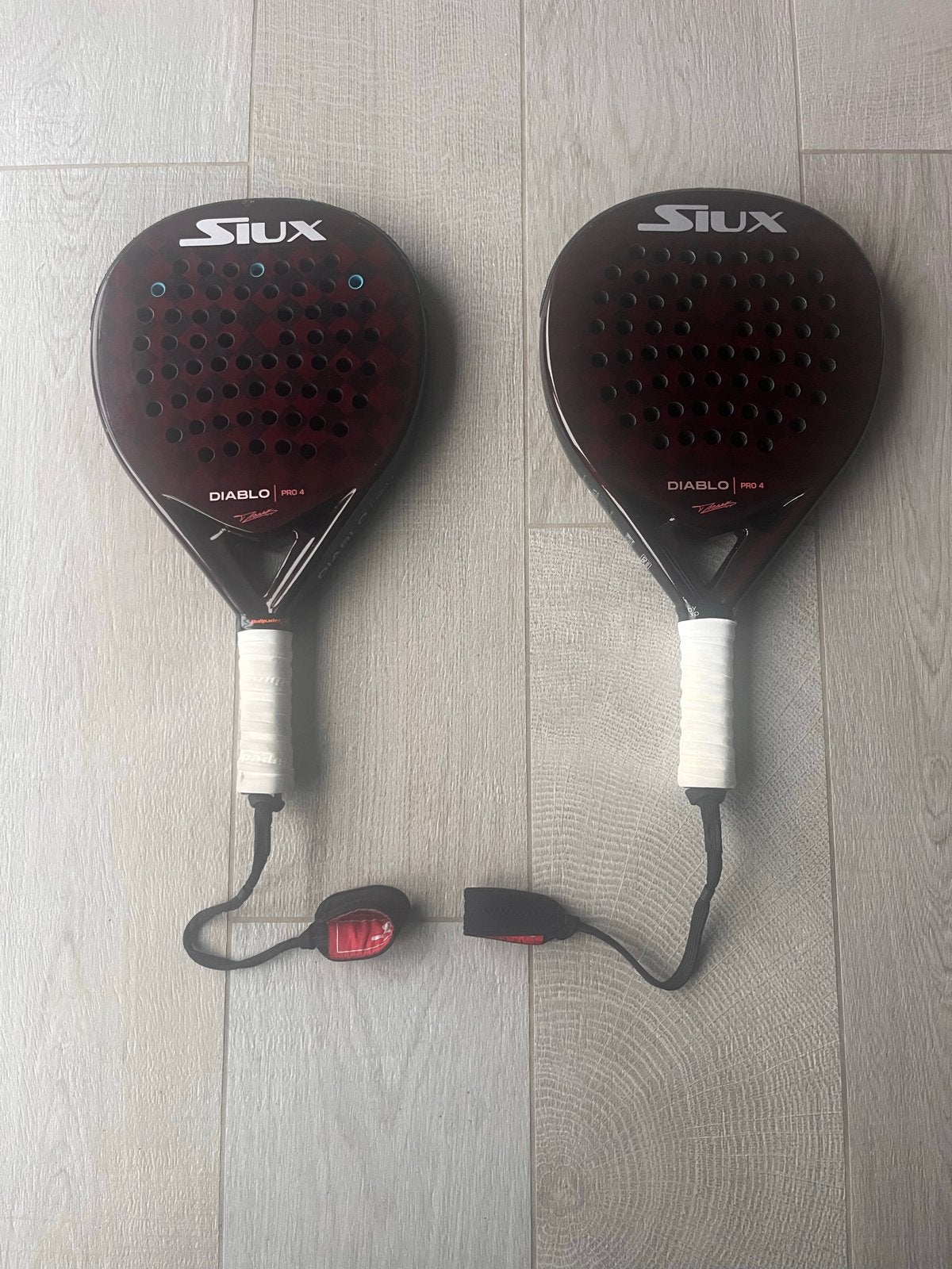2 X Siux Diablo Pro 4 Padelracket - Kracht en Precisie, Sport en Fitness, Ophalen of Verzenden, Zo goed als nieuw, Padelracket