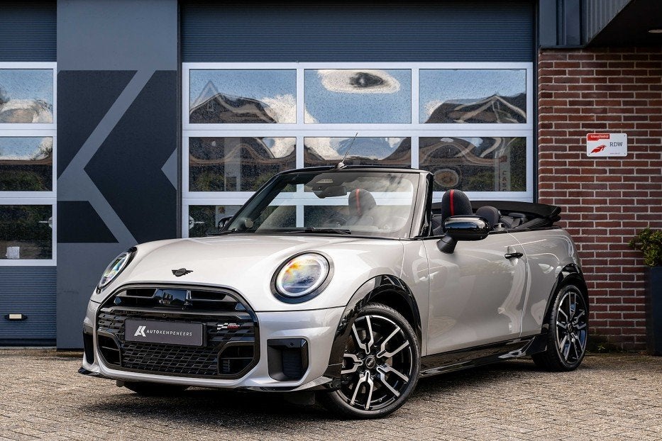 MINI Cooper S Cabrio JCW | John Cooper Works | Harman/Kardon, 1998 cc, Gebruikt, 4 cilinders, Cabriolet