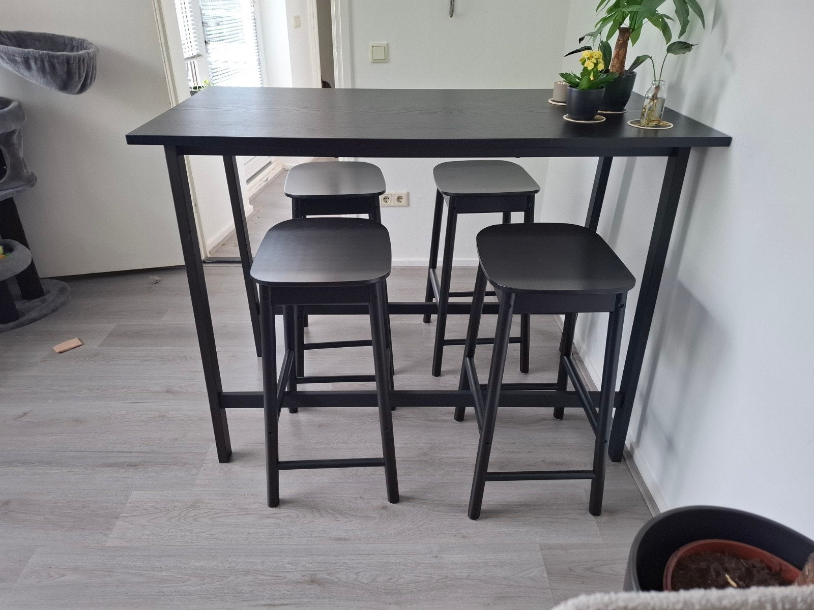 IKEA Mittzon bar/vergader tafel met 4 IKEA Ronninge krukken, Ophalen, Zo goed als nieuw, 90 cm of meer, 4 krukken