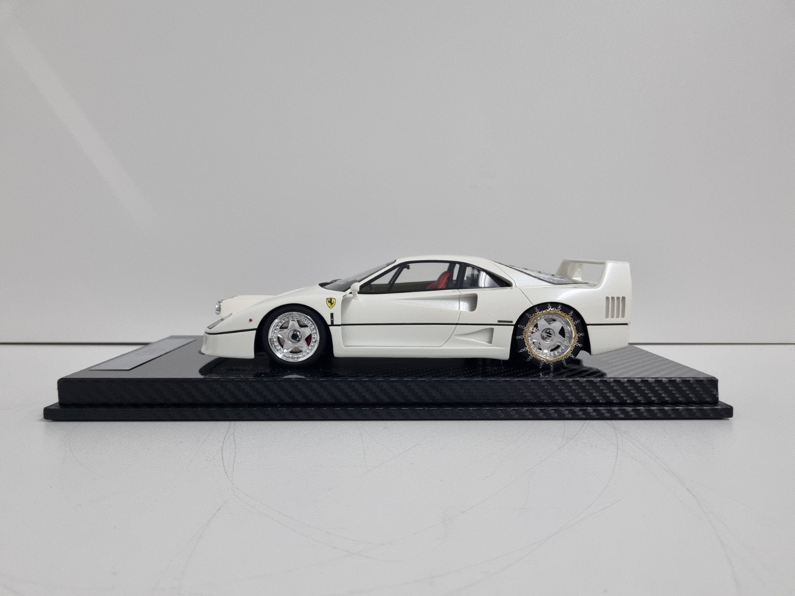 Vip Models
Ferrari F40 Snow Editie
1/50 1:18 Nieuw, Hobby en Vrije tijd, Modelauto's | 1:18, Ophalen of Verzenden, Nieuw, Auto