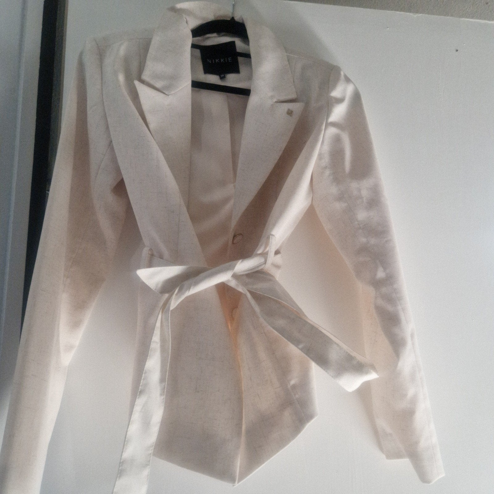 Nikkie jasje maat 38 nieuw, Maat 38/40 (M), Beige, Nieuw, Ophalen of Verzenden