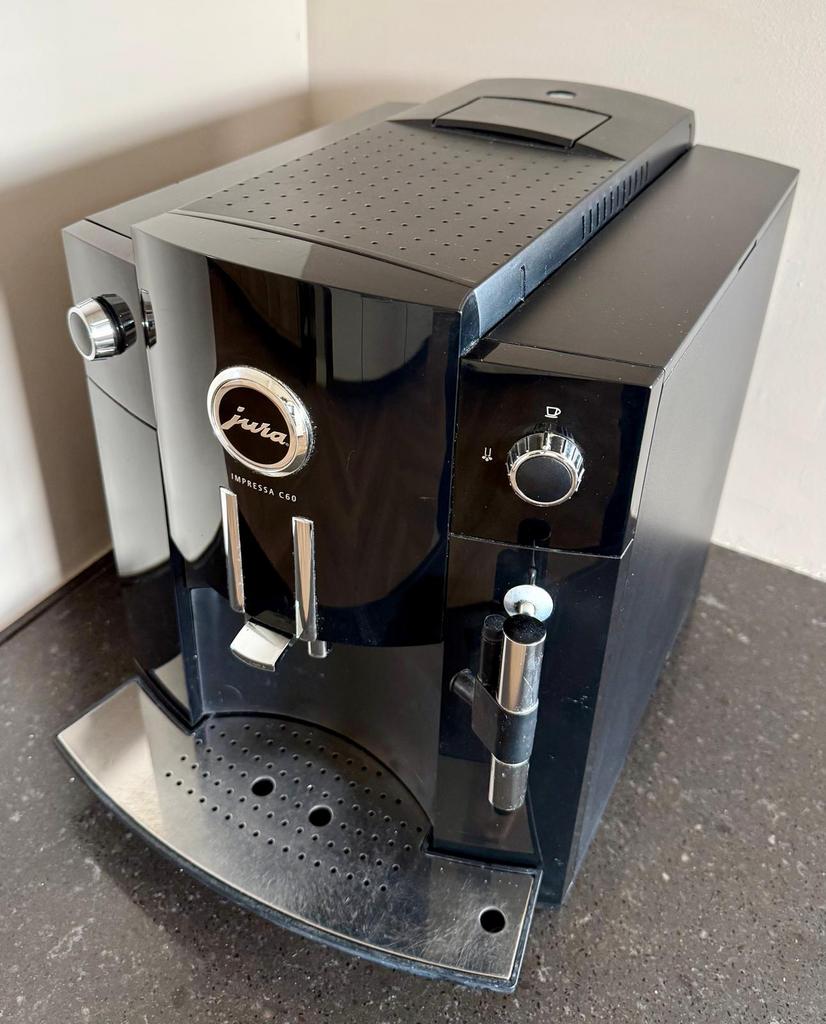 Jura Impressa C60 koffiemachine, Ophalen of Verzenden, Gebruikt, Koffiemachine