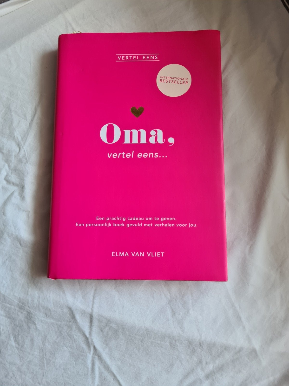 Invulboek "Oma, vertel eens..." Elma van Vliet (defect), Boeken, Ophalen of Verzenden, Zo goed als nieuw