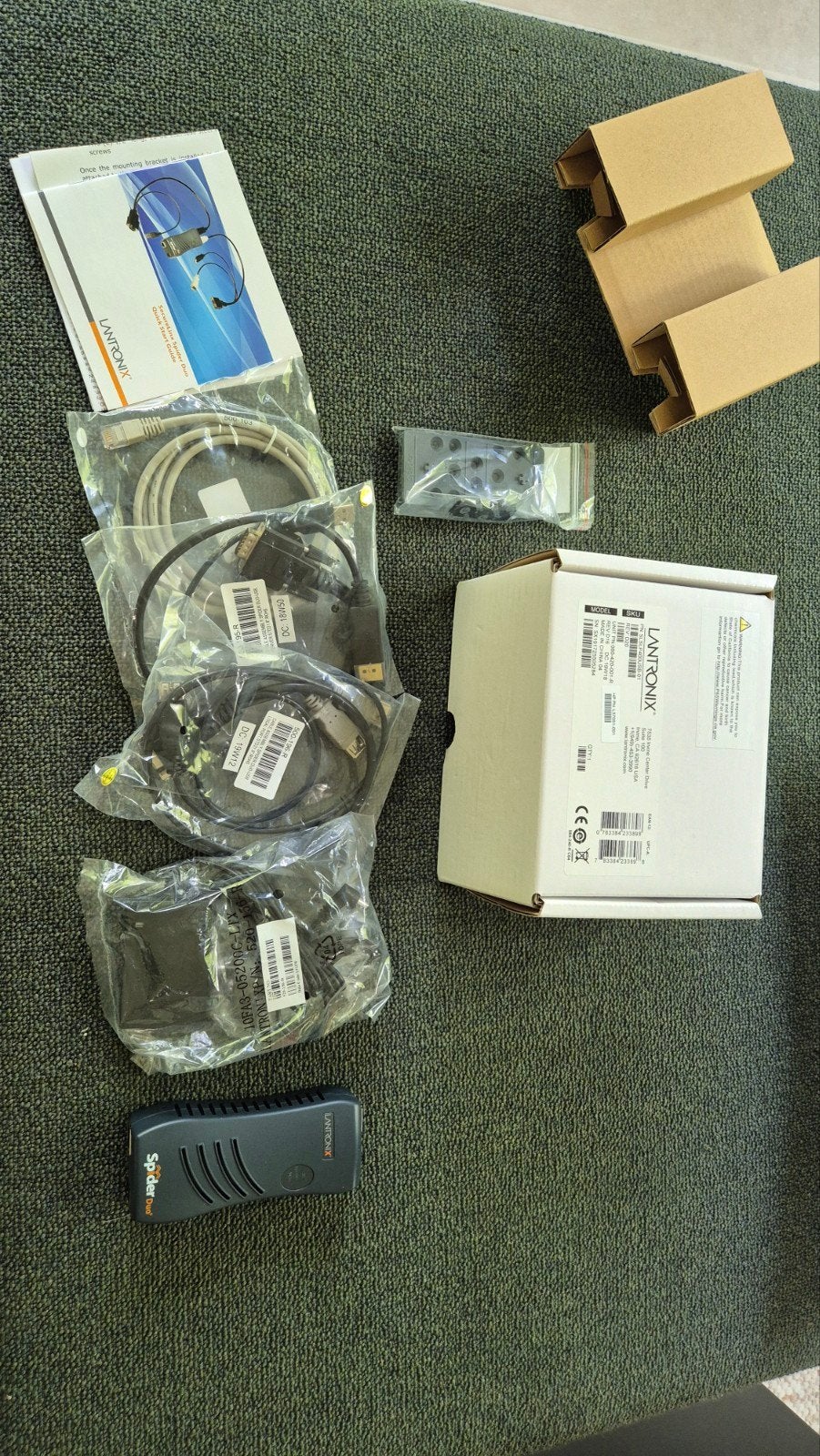 Lantronix SpiderDuo KVM over IP-apparaat (SLSLP400USB-01), Ophalen of Verzenden, Zo goed als nieuw
