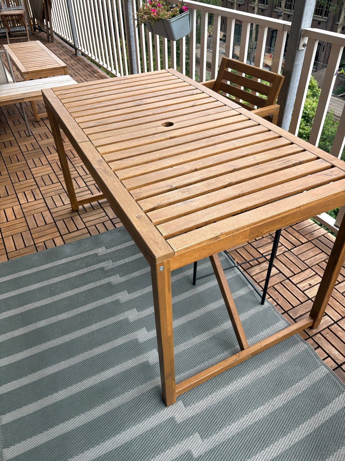 IKEA NÄMMARÖ buiten eettafel, geglazuurd hout, Tuin en Terras, Tuintafels, Ophalen, Gebruikt, Rechthoekig, Hout