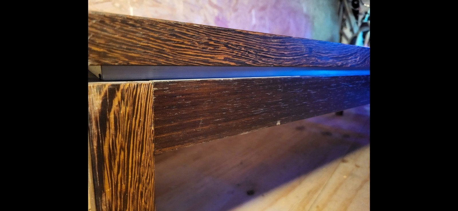 Vintage wenge salontafel 1960 1970 topform

Nette staat.

Bi, Ophalen, Gebruikt, 100 tot 150 cm, 50 tot 100 cm