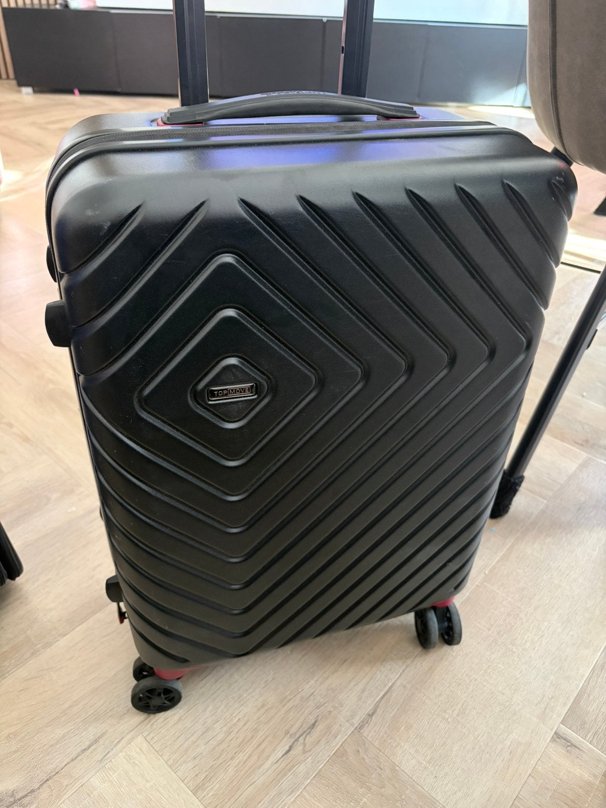 Nieuwe koffer zwart Topmove, Sieraden, Tassen en Uiterlijk, Verzenden, Zo goed als nieuw, Hard kunststof, Minder dan 50 cm