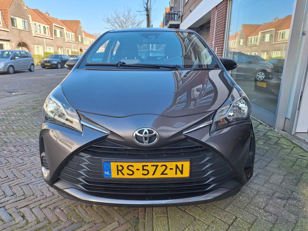 Toyota Yaris 1.0 VVT-i Comfort 5Drs /63.000 Km/1e Eig/Airco/, Voorwielaandrijving, Stof, Met garantie (alle), Origineel Nederlands