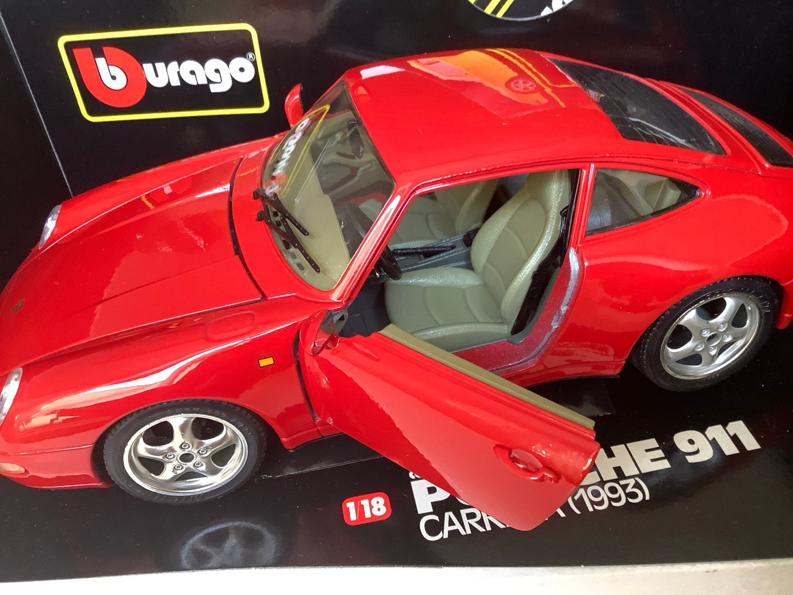 Burago Porsche 911 Carrera (1993) 1:18 - Nieuw in OVP, Ophalen of Verzenden, Nieuw, Auto, Bburago