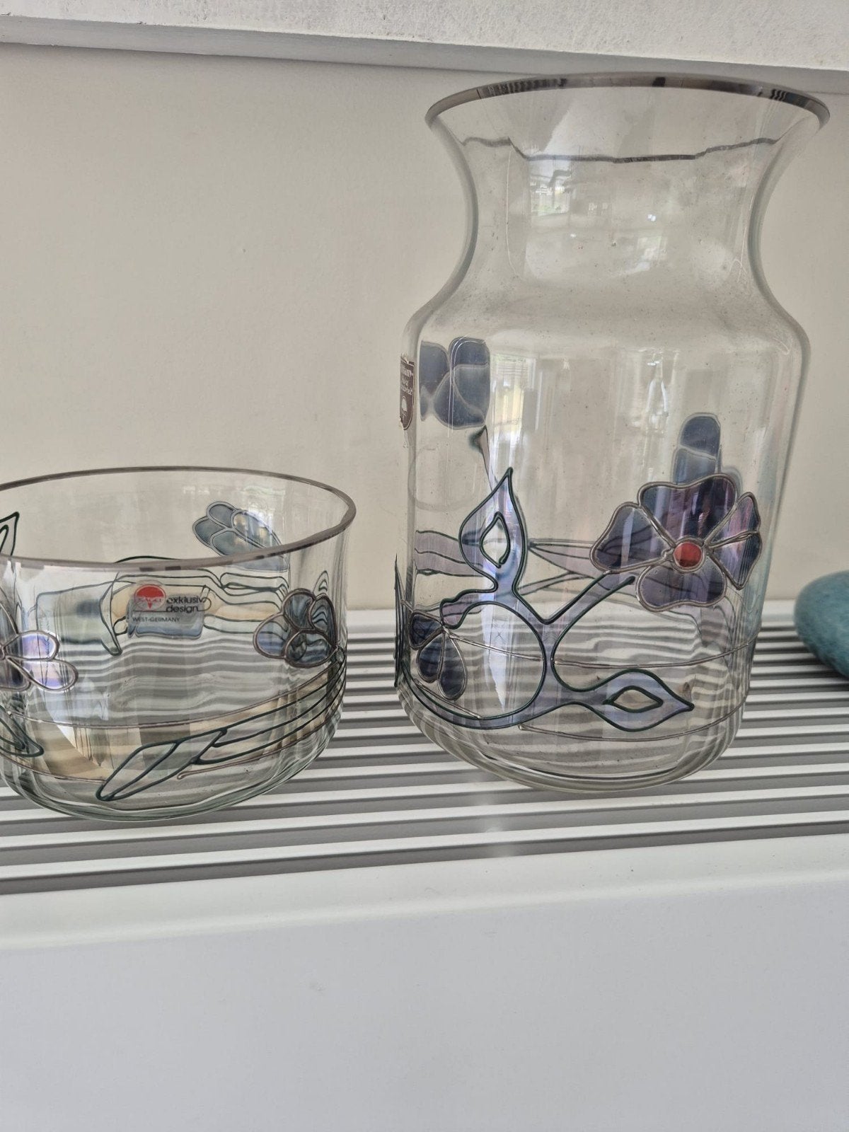 Tifany glaswerk set - vaas en schaal met bloemmotief, Ophalen