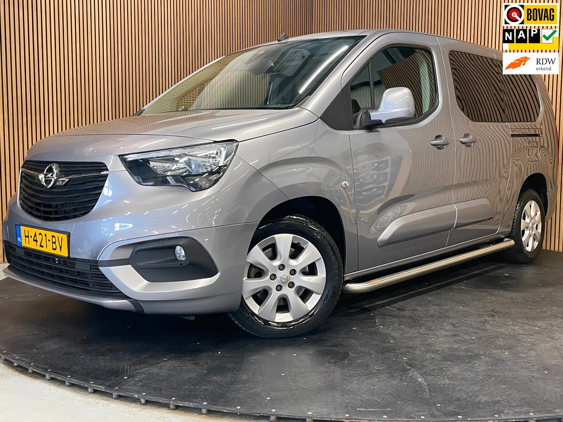 Opel Combo Tour 1.2 Turbo L2H1 Edition|7-PERSOONS|NIEUWSTAAT, Auto's, Opel, Voorwielaandrijving, Dealer onderhouden, Stof, Gebruikt