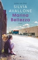 Silvia Avallone - Marina Bellezza, Ophalen of Verzenden, Zo goed als nieuw