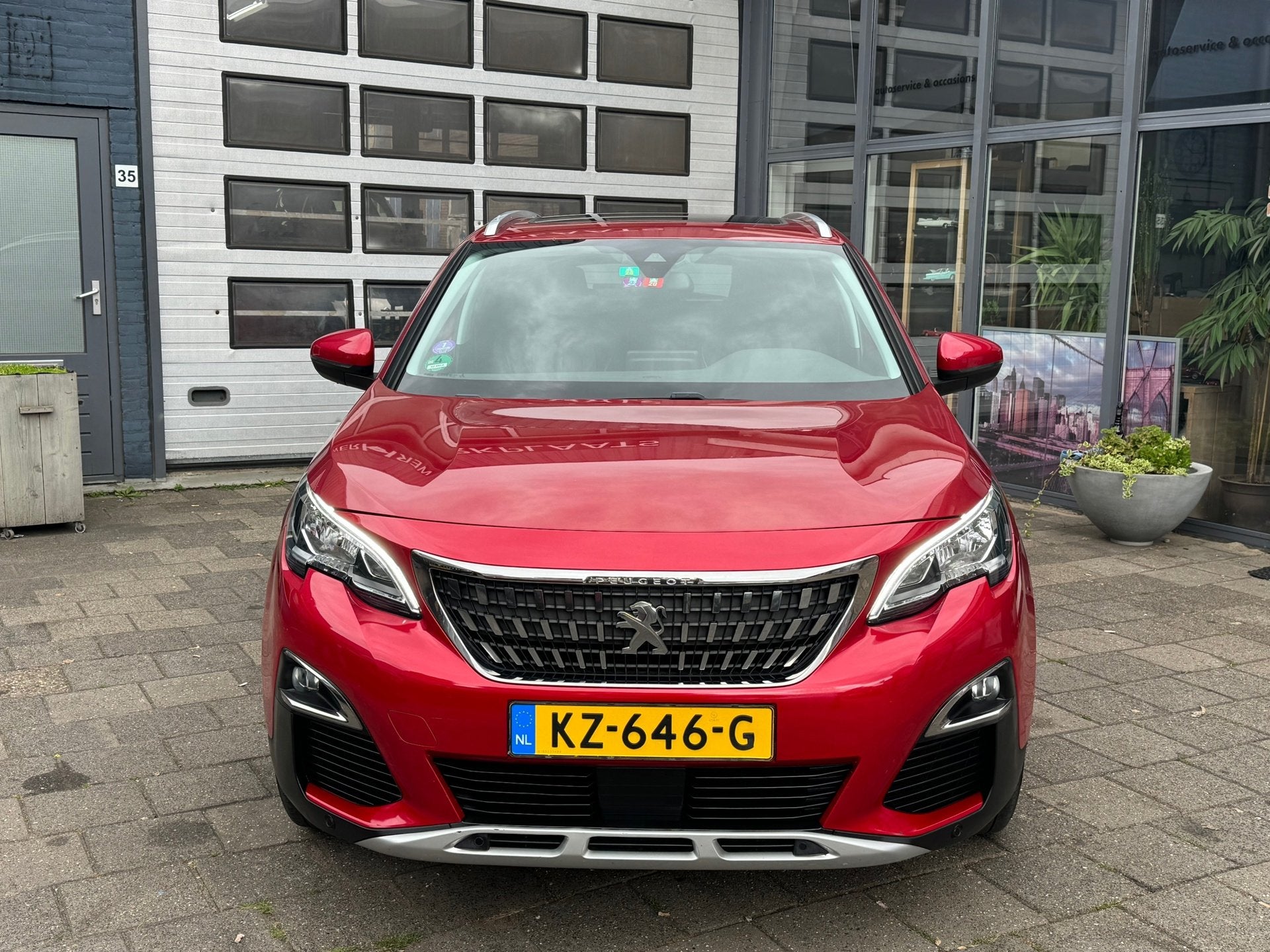 Peugeot 3008 1.2 PureTech Première | Clima | Camera | Pano, Gebruikt, Euro 6, 1199 cc, Leder en Stof