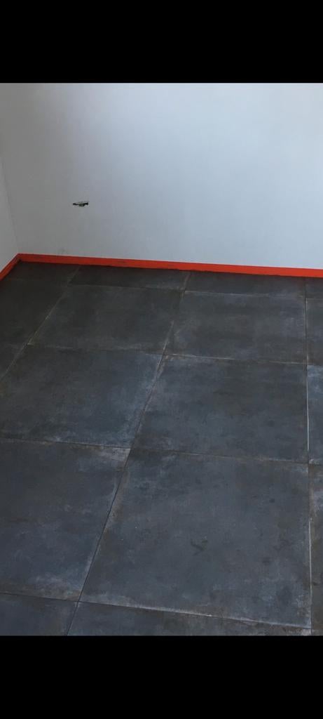 Nieuwe Antraciet 60x60 tegels met roestvegen (ca. 20m2), Doe-het-zelf en Verbouw, Tegels, Ophalen, 60 cm of meer, Nieuw, 10 m² of meer