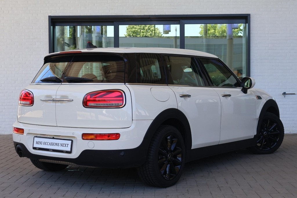 MINI Clubman 1.5 One Business Edition | Lentevoordeel, Auto's, Mini, Gebruikt, Leder en Stof, Handgeschakeld, 3 cilinders