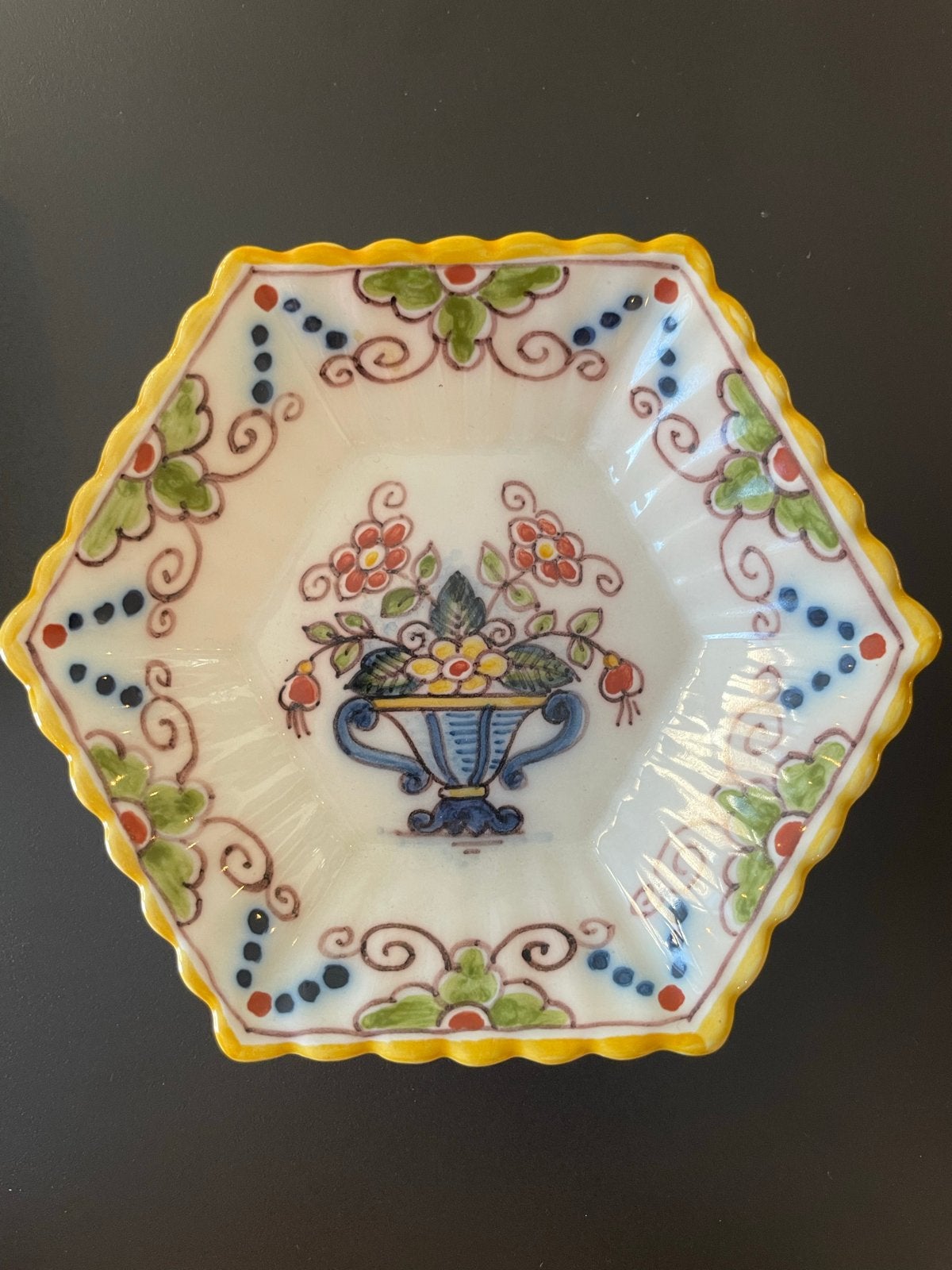 Koninklijke Tichelaar Makkum 6-hoekig schaaltje, Antiek en Kunst, Ophalen of Verzenden