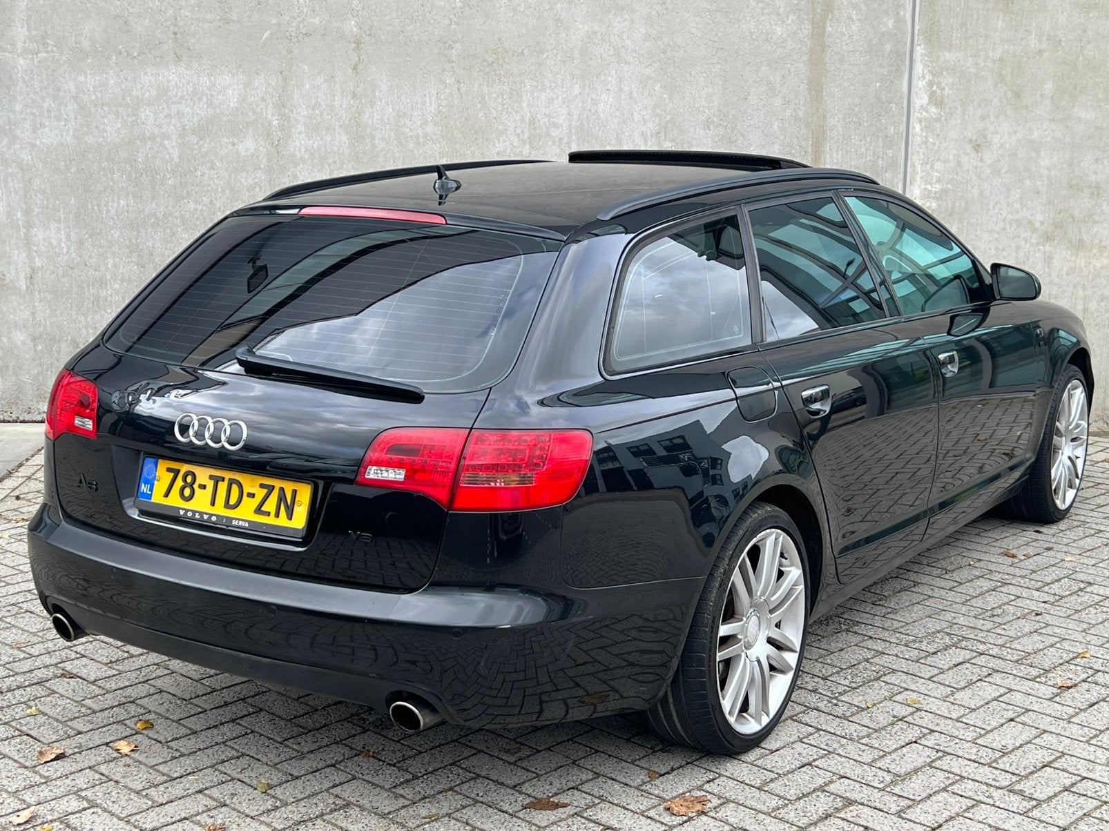 Luxe Zwarte Audi A6 2.4 V6 3X S-Line 177PK Avant/SchuifDak!, Auto's, Dealer onderhouden, 1800 kg, Zwart, Zwart