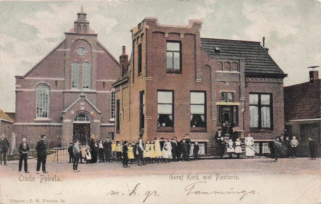 703-309-007 Oude Pekela Geref Kerk met Pastorie, Verzamelen, Ansichtkaarten | Nederland, Verzenden, Voor 1920, Groningen