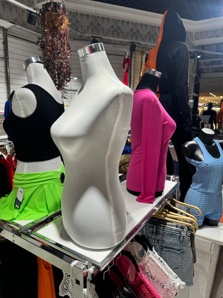 Buste | Torso | Etalagefiguur/Etalagepop/Paspop/Mannequin, Ophalen of Verzenden, Zo goed als nieuw