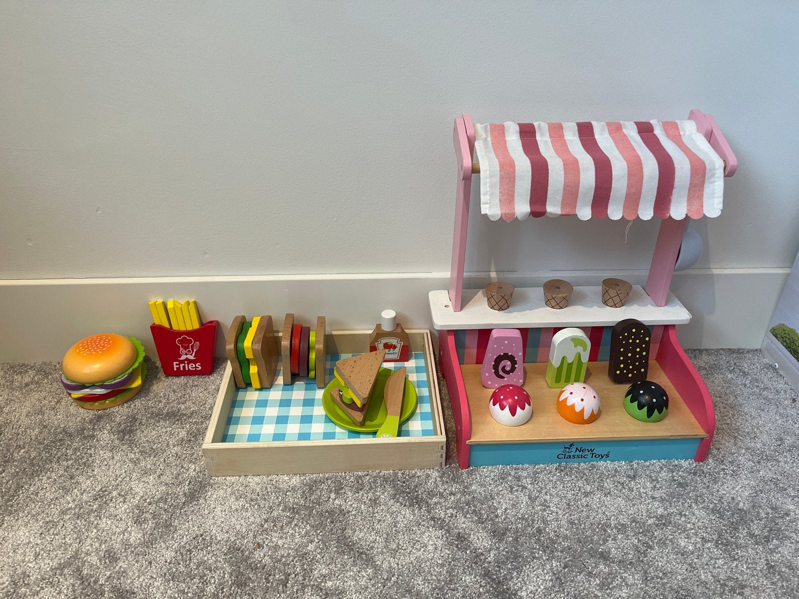 New Classic Toys houten etenswaren en ijskraam, Ophalen, Gebruikt