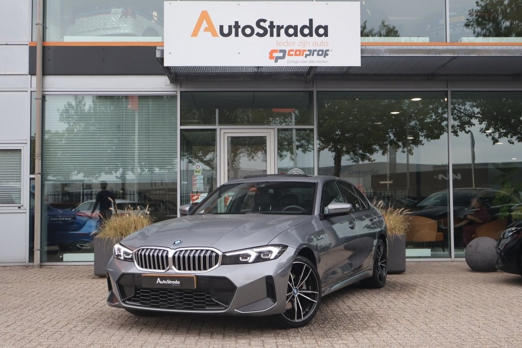 BMW 3-Serie (g20) 320e 204pk Aut (bj 2025, automaat), Auto's, 1998 cc, Verwarmde buitenspiegels, Gebruikt, Euro 6