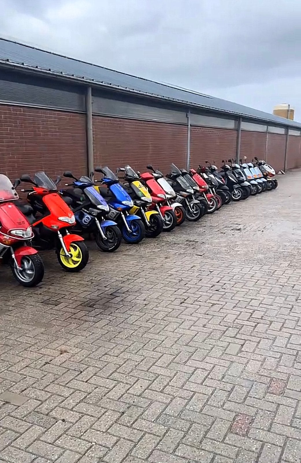 Handel gezocht piaggio skr/runner/tph/zip, Ophalen, Zo goed als nieuw, Piaggio