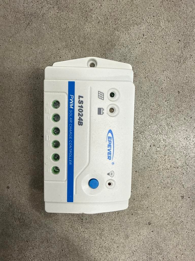 EPEVER LS1024B PWM Solar Laadcontroller, Ophalen of Verzenden, Zo goed als nieuw