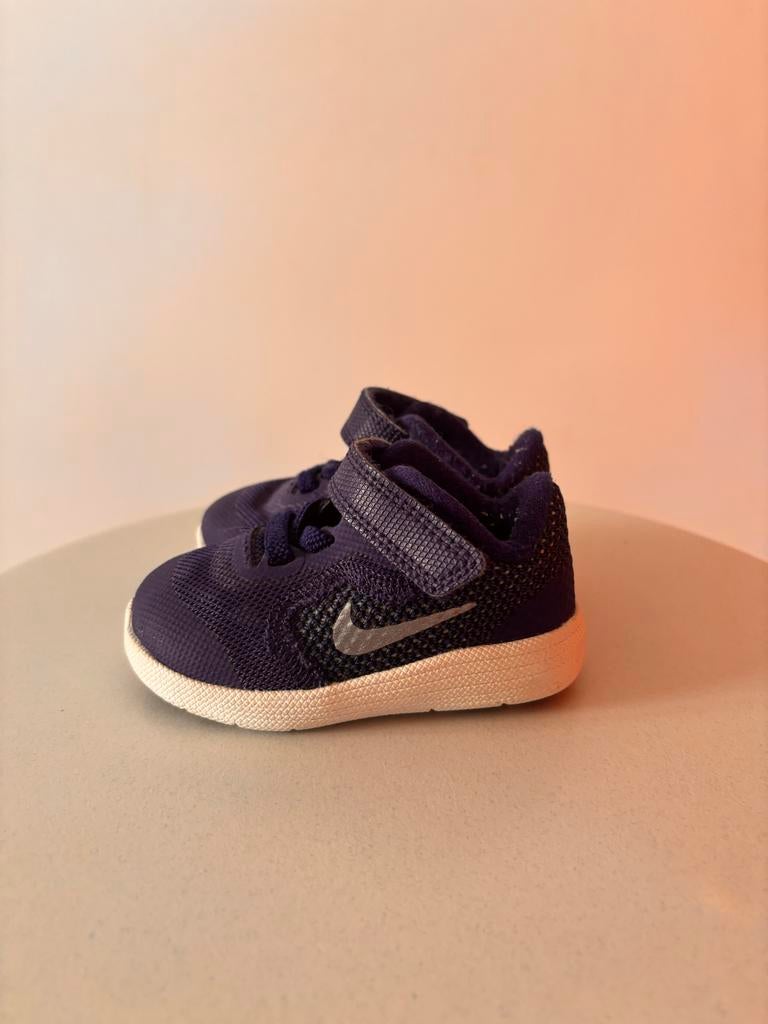 Nike sneakers maat 18,5 - Ideaal voor de eerste stapjes!, Ophalen of Verzenden, Gebruikt, Jongetje of Meisje, Schoentjes