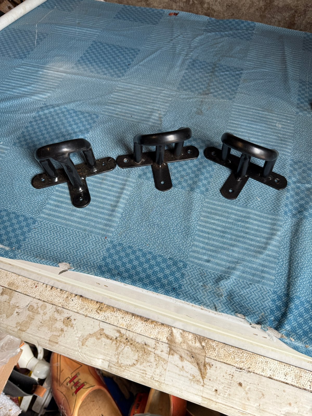 3 hoofdstel hangers, Ophalen of Verzenden, Zo goed als nieuw, Zwart, Hoofdstel