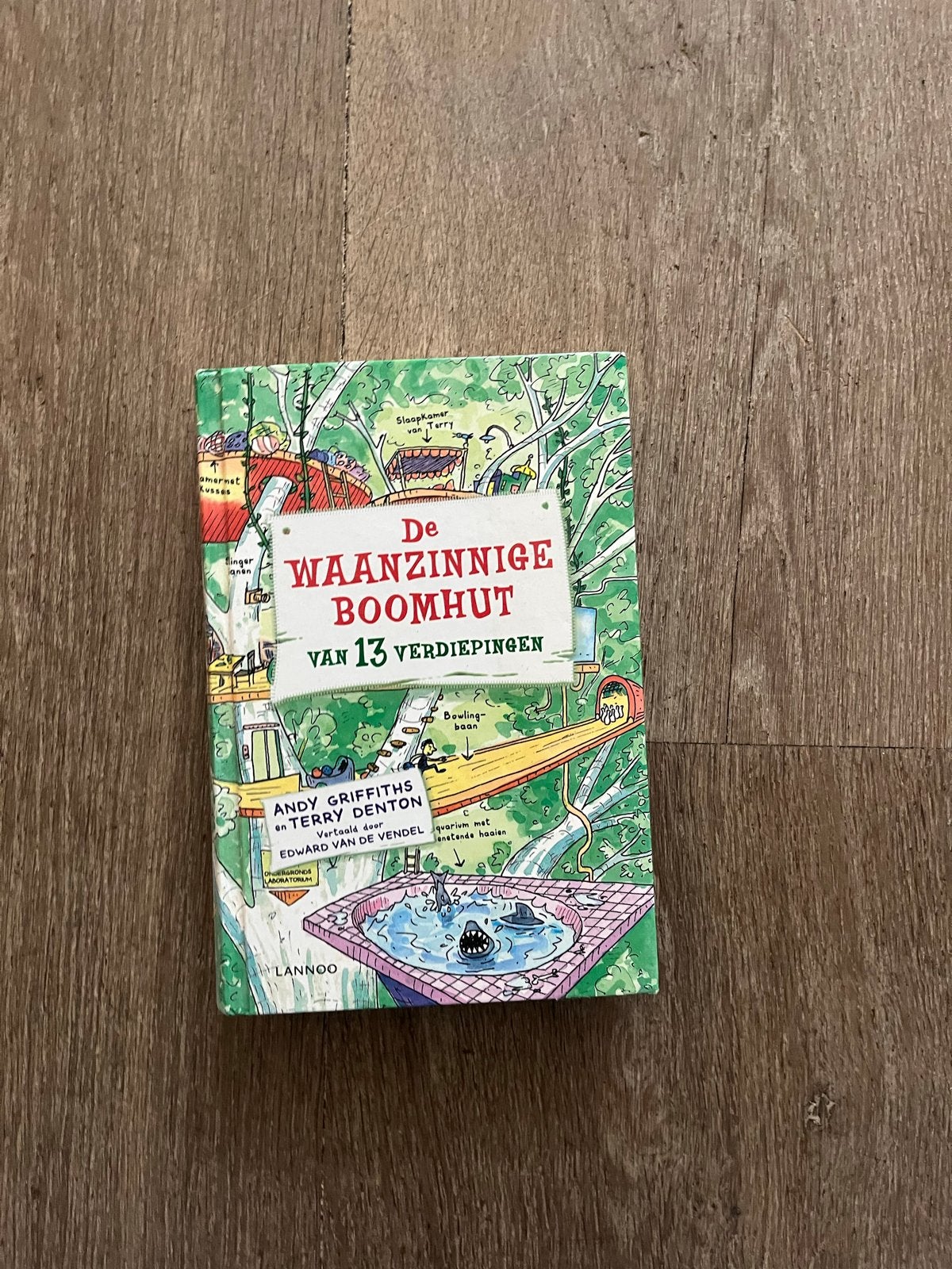 De waanzinnige boomhut van 13 verdiepingen - Andy Griffiths, Boeken, Ophalen of Verzenden, Zo goed als nieuw, Fictie algemeen