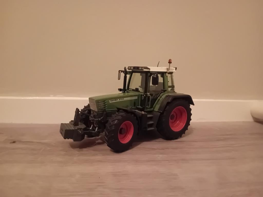 Fendt 515c weise toys (zonder doos), Hobby en Vrije tijd, Modelauto's | 1:32, Ophalen of Verzenden, Zo goed als nieuw, Tractor of Landbouw
