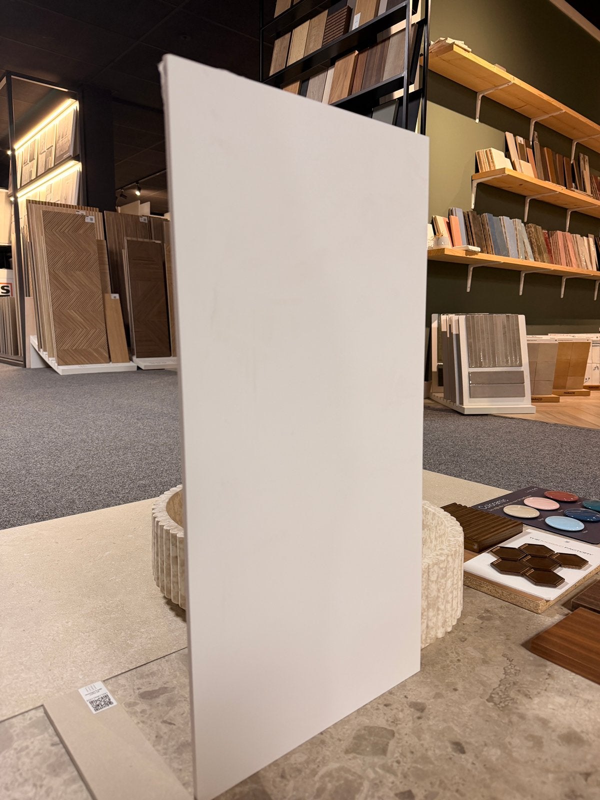 Pallet 30x60 mat witte wand tegels kleine 40m2, Ophalen, 60 cm of meer, Zo goed als nieuw, 10 m² of meer