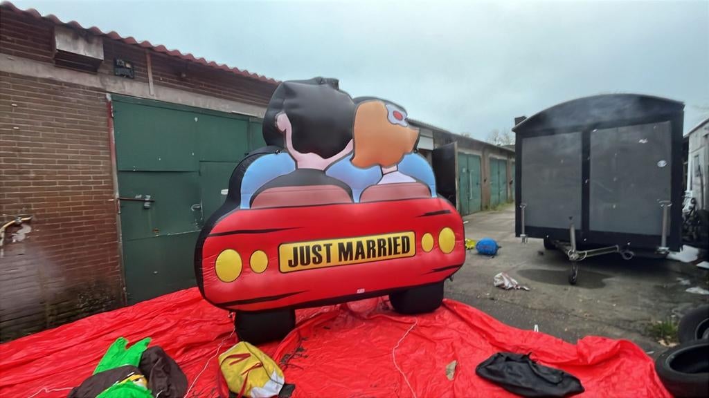 Just Married Opblaas Pop met Blower en Tas - 3m Hoog/Breed, Ophalen, Gebruikt, Feestartikel, Geboorte of Huwelijk