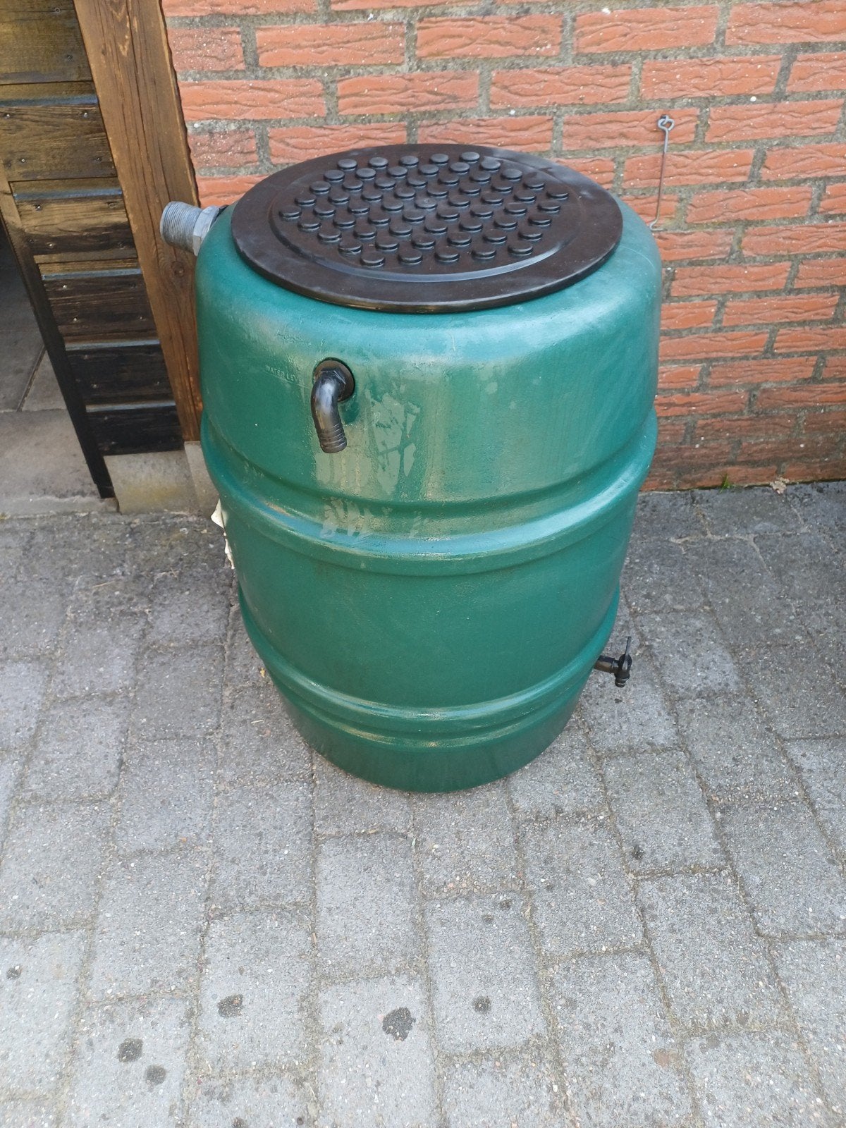 Groene regenton met kraantje, Ophalen, Kunststof, Gebruikt, Met kraantje