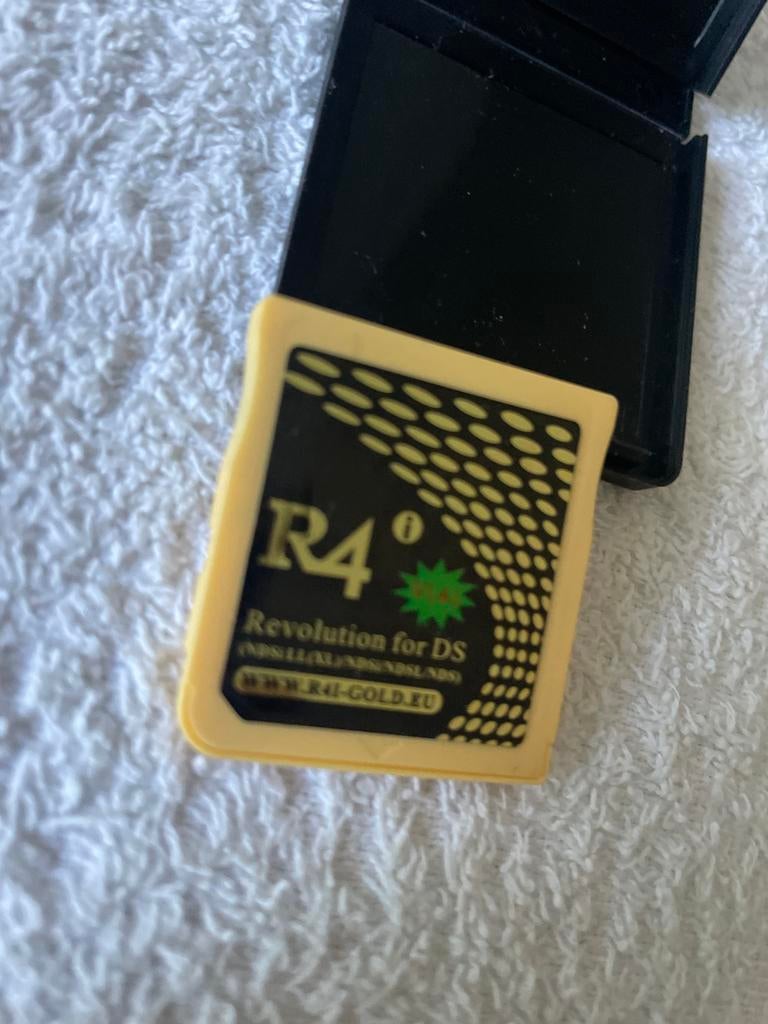 R4 Revolution for DS (NDS/LL/XL/NDSi/NDSiLL/3DS/2DS), Spelcomputers en Games, Games | Nintendo DS, Ophalen of Verzenden, Gebruikt