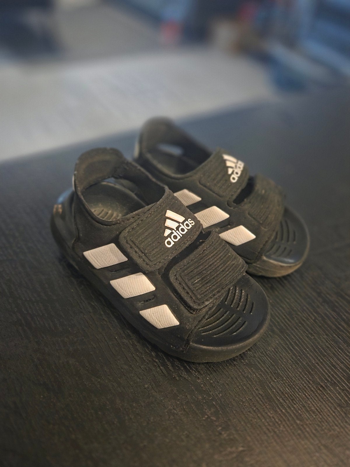 Adidas sandalen, Kinderen en Baby's, Ophalen of Verzenden, Schoentjes