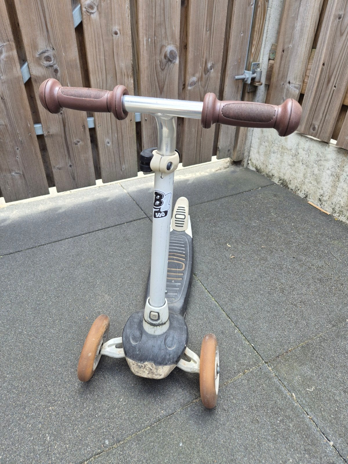 Gebruikte B100 driewiel step voor kinderen, Fietsen en Brommers, Steps, Ophalen, Gebruikt, Gewone step, B100