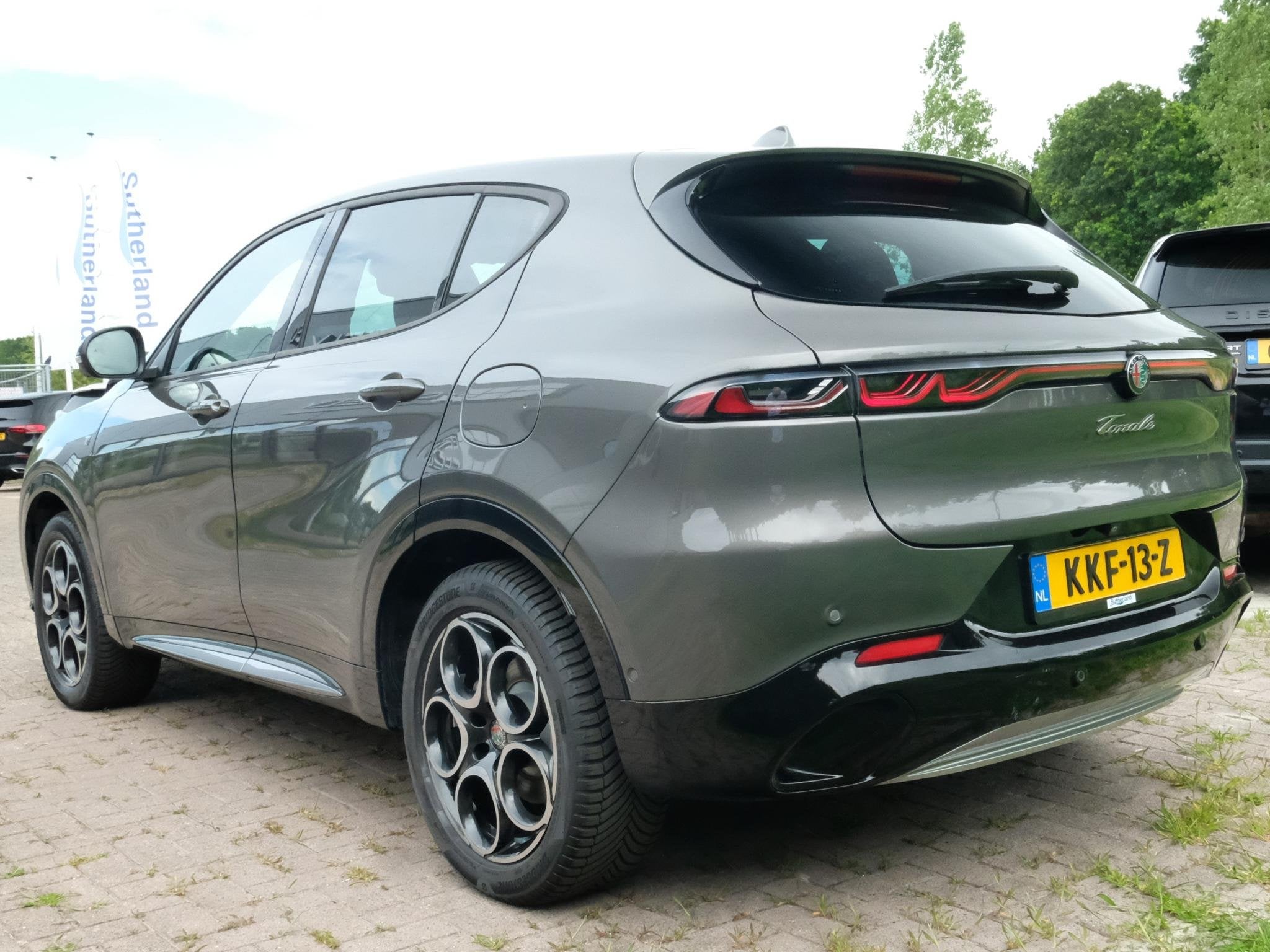 Alfa Romeo Tonale 1.3T PHEV Ti 179 PK | AWD | 360 graden cam, Auto's, Alfa Romeo, Automaat, Stof, Euro 6, 4 cilinders