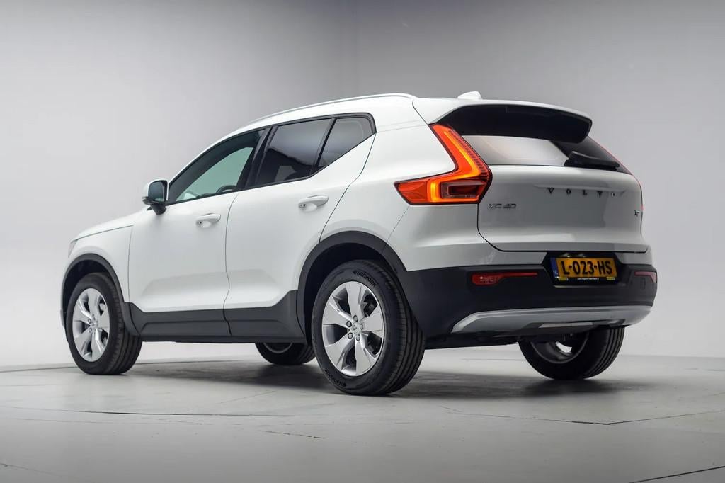 Volvo XC40 1.5 T2 Business Pro Aut. [ Adapt.cruise Navi Elek, Automaat, Gebruikt, 129 pk, Wit