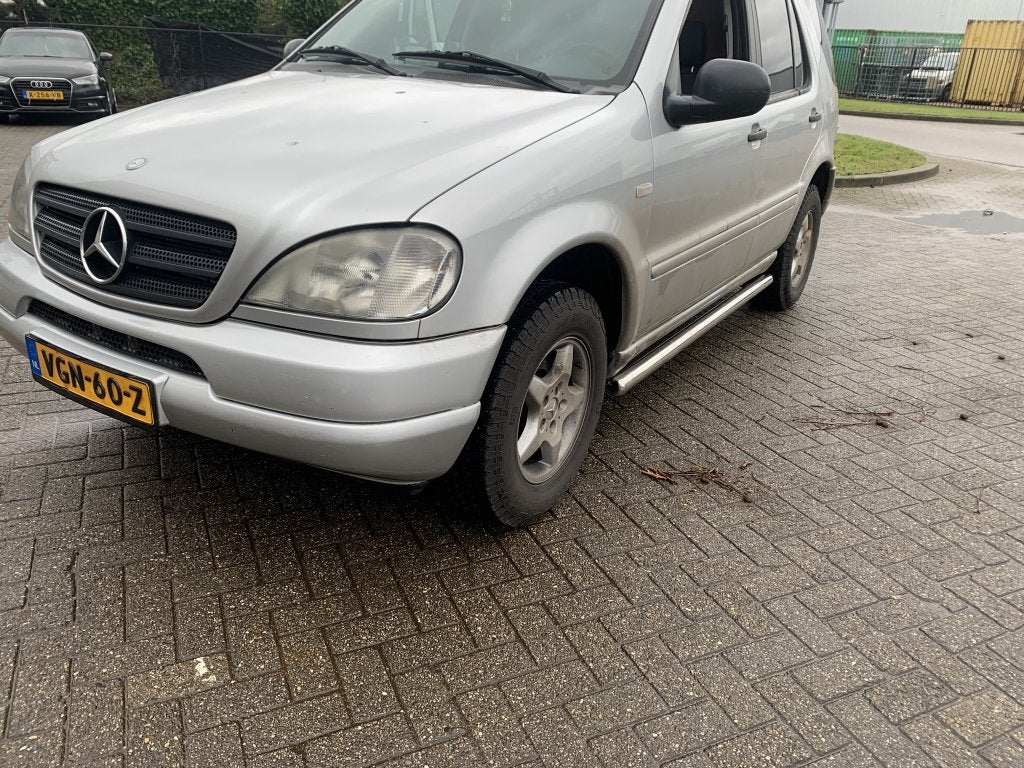 AANBIEDING ML W163 Sidebars zonder plaat, Niet ingevuld, Niet ingevuld, Niet ingevuld