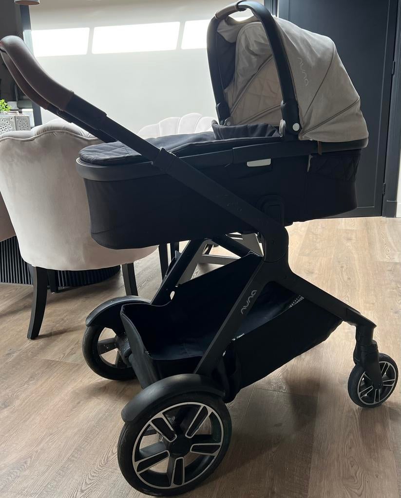 Nuna kinderwagen set incl reiswieg, Gebruikt, Combiwagen, Met reiswieg, Ophalen